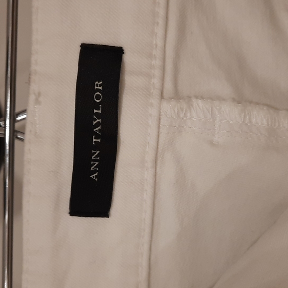 Ann Taylor Sculpting Pocket Mid Rise Skinny Jeans In Velvet - Picture 4 of 7